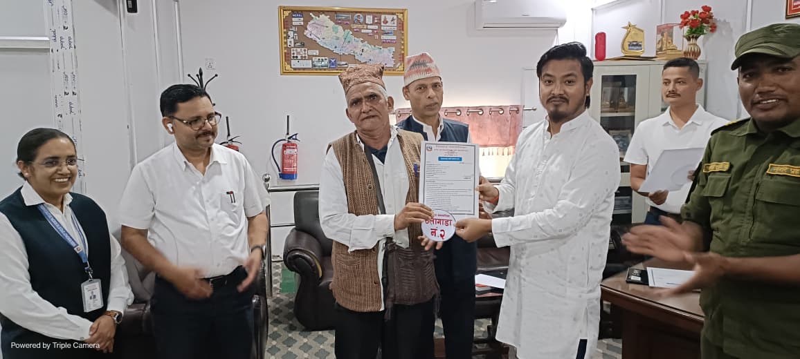 ठेलागाडा व्यवस्थापन गर्दै शिवराज : रोजीरोटी जोगाउँदै